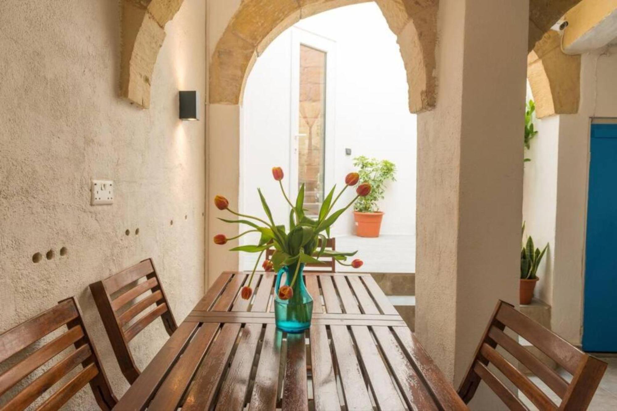 Authentic Gf Apartment With Terrace At The 3 Cities Marina Cospicua Εξωτερικό φωτογραφία